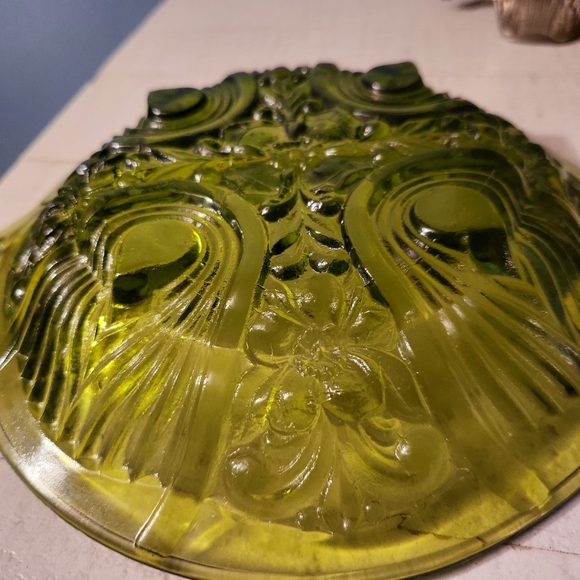 Vtg MCM Indiana Green Glass Divided Plate - Picture 2 of 4